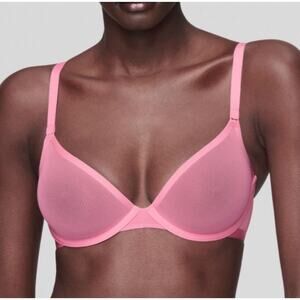 Cuup The Plunge Mesh 32D in Limited Edition Rose pink bra